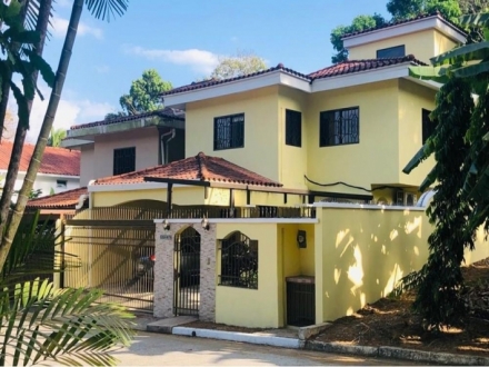 House for sale in Cerro Ancon, Panama
