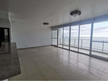 Apartment for sale in Punta Pacifica, Panama