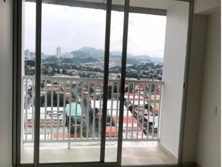 Apartamento con línea blanca en venta en Parque Lefevre, Panamá